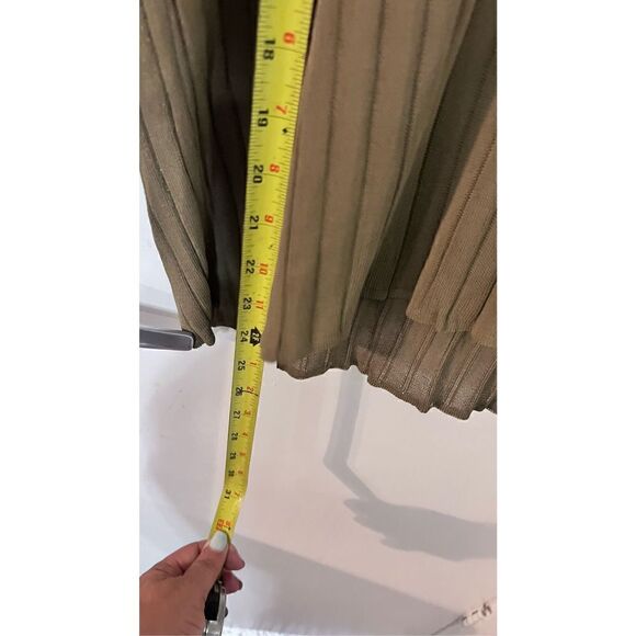 Gaby Tricot Women's Ribbed Short Sleeve V-Neck Tube Sequin Green T-Shirt Size L - Picture 8 of 10